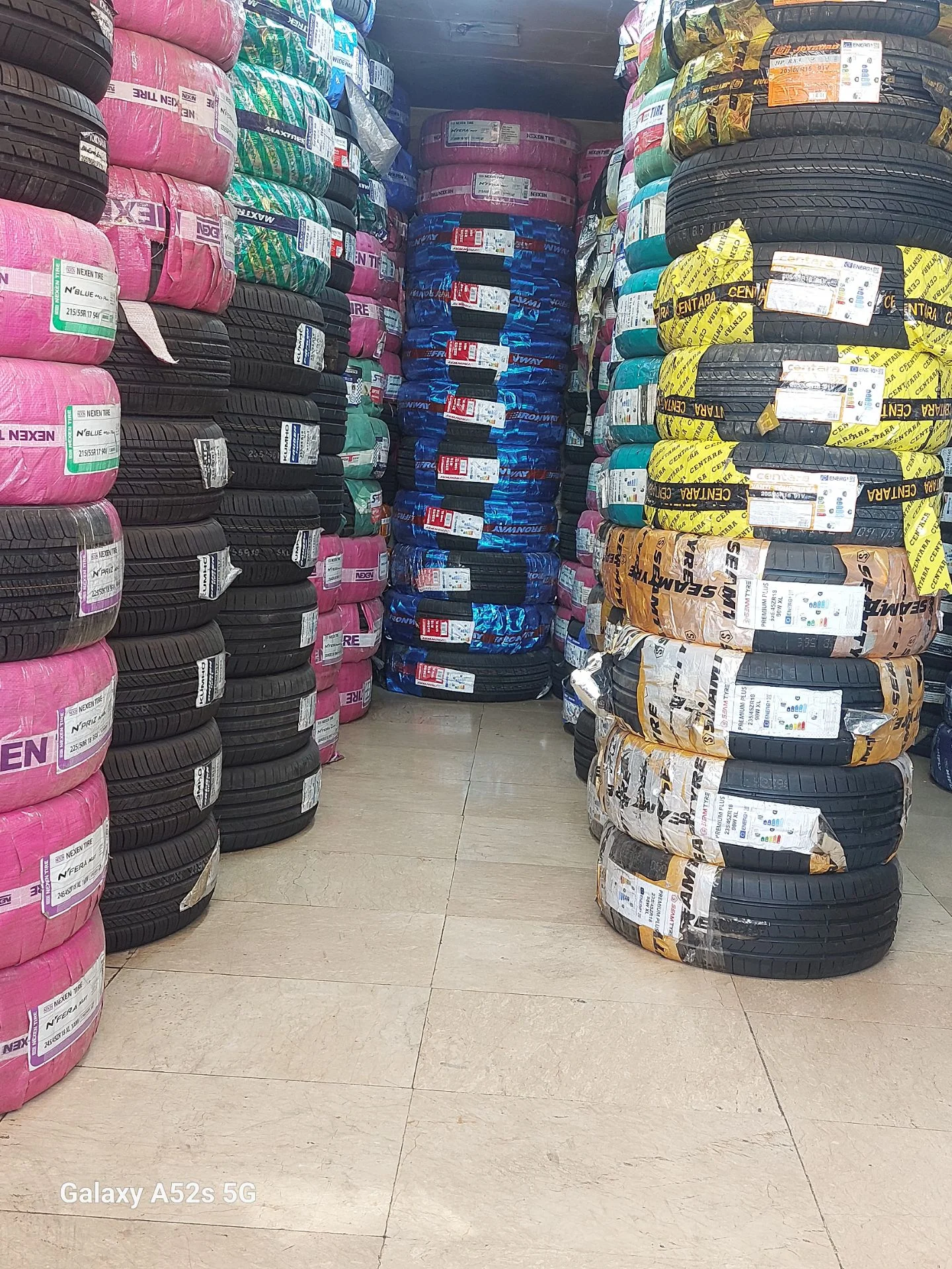 گالری آقای لاستیک