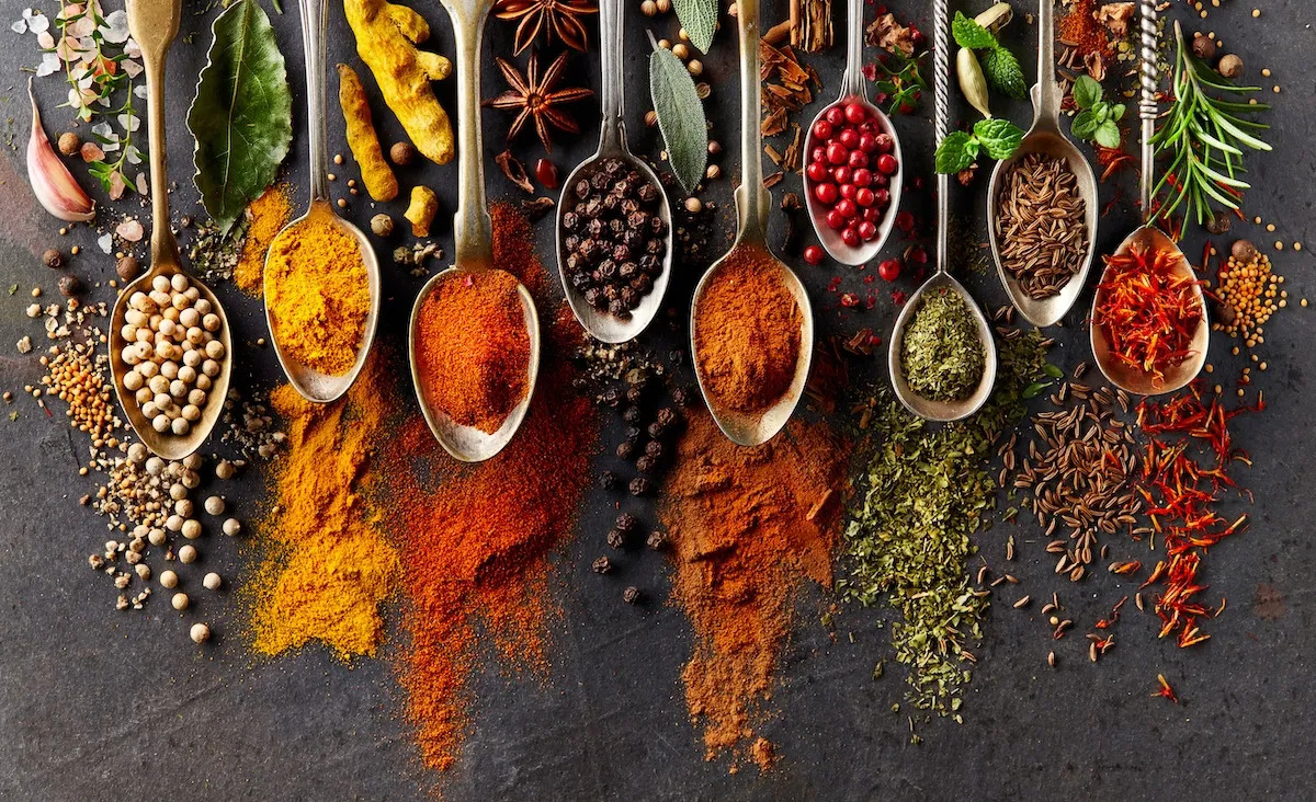 عطاری و ادویه سرفراز 🫚🧂