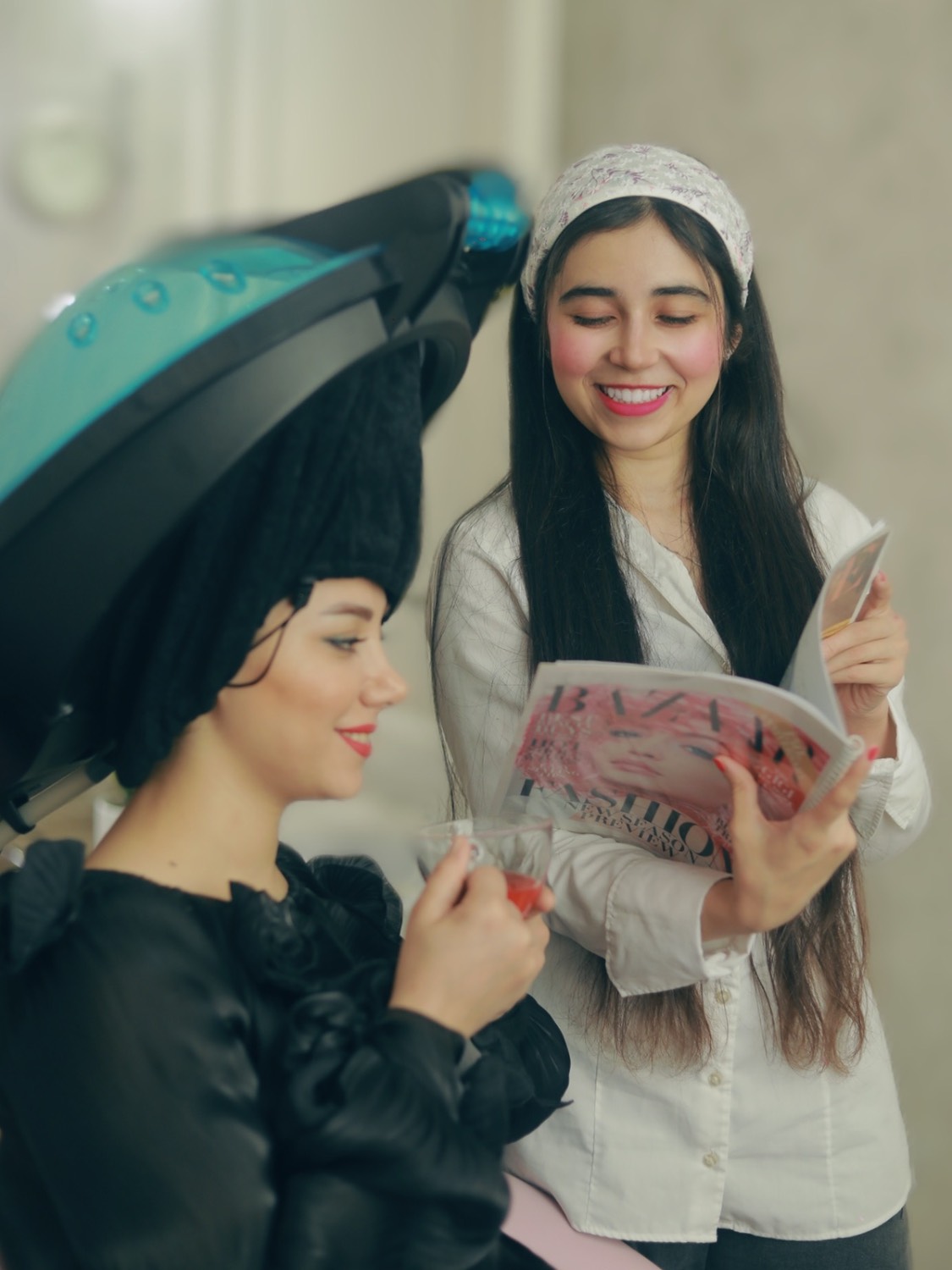 گالری مرکز تخصصی رنگ،لایت و فشیال در شهرک ولیعصر