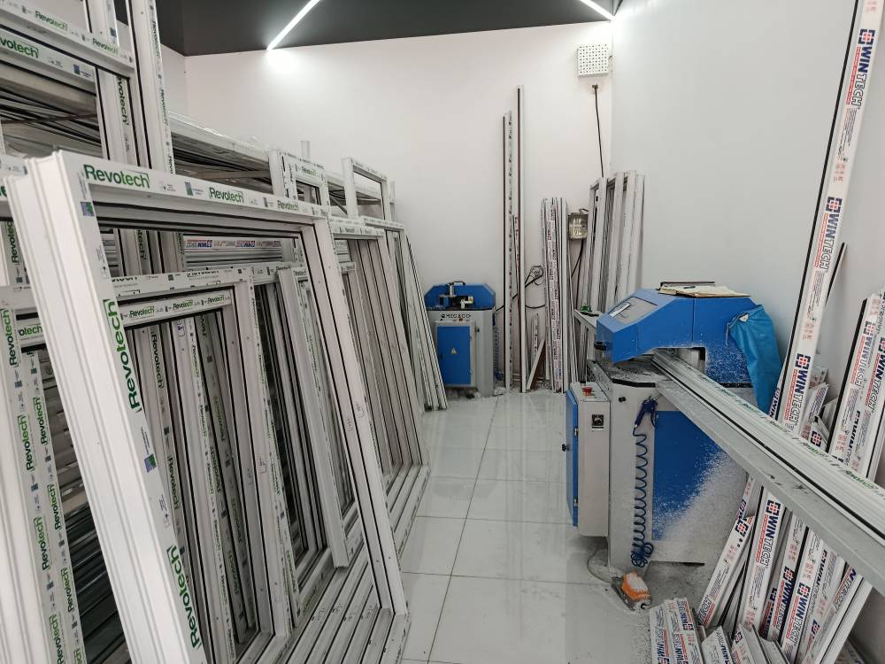 گالری گروه صنعتی در و پنجره دوجداره خرقان