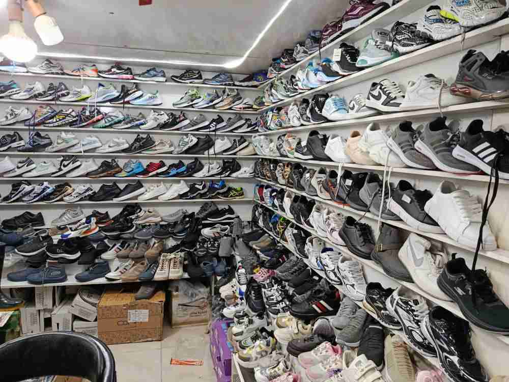 گالری کیف و کفش حیدر لو