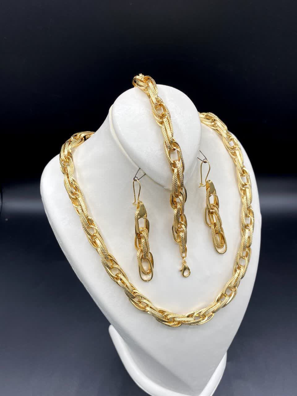 گالری پوشاک شاکری