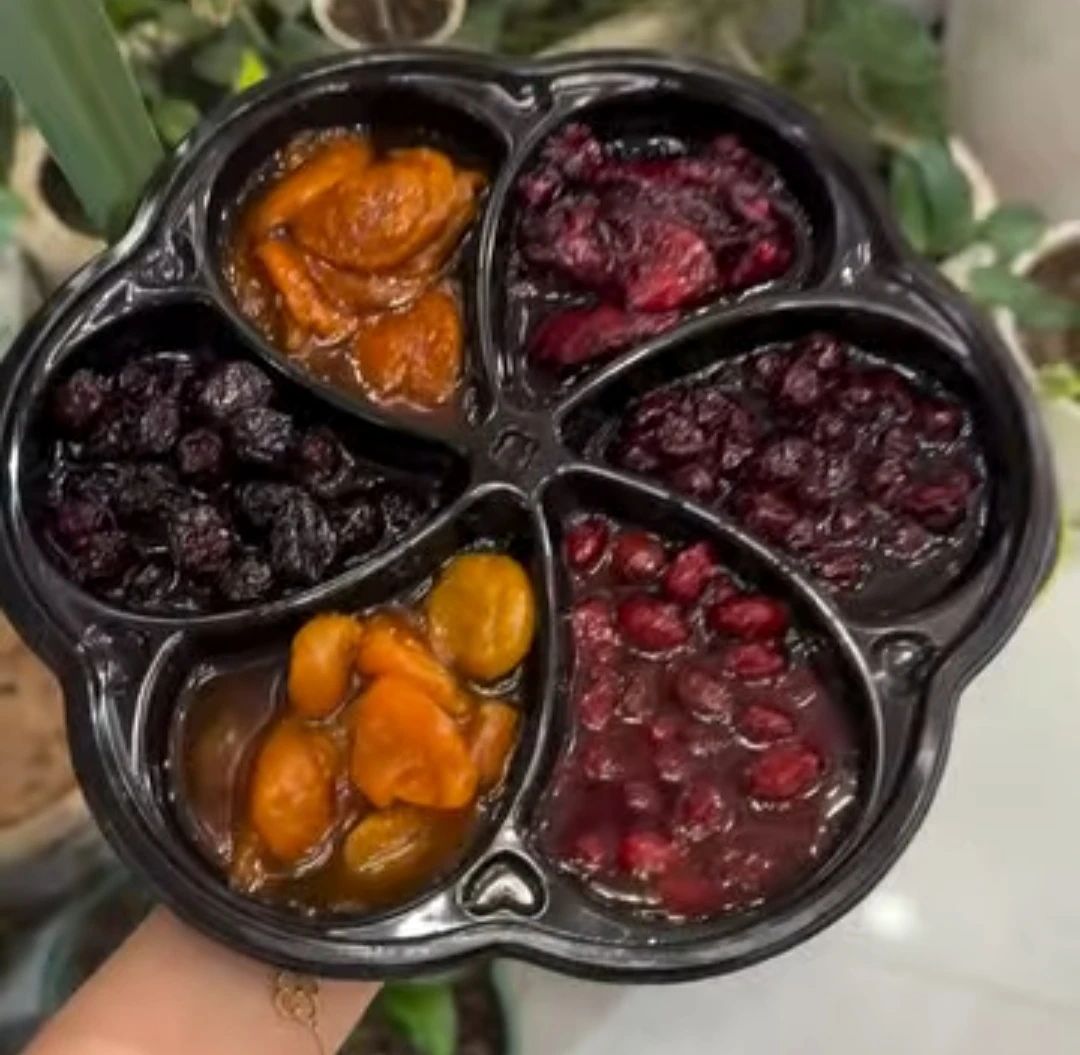 گالری آبمیوه وبستنی شانار