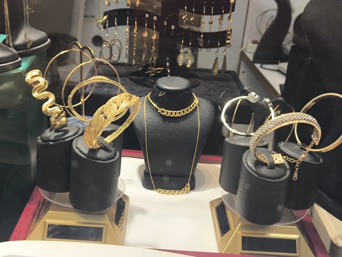 دستبند سلطنتی